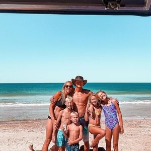 Meet your Posher, Charles